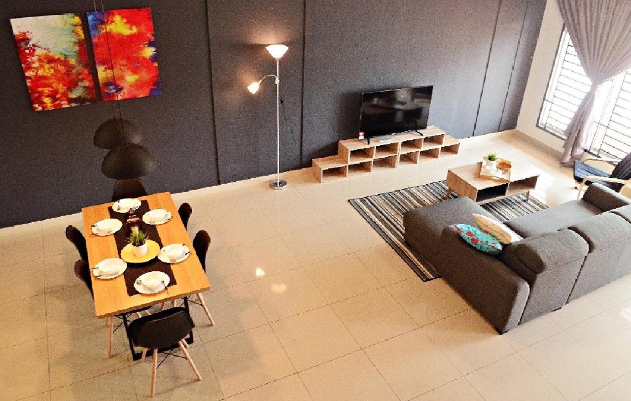 Desaru Cosy Homestay - Near Waterpark, Beach, Rapid -Wifi, Tvbox, Steamboat, Bbq Available Екстериор снимка